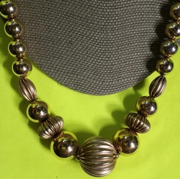 Napier goldtone beaded decorative necklace - Picture 2 of 7